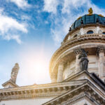 Tour Berlin Mitte – Gendarmenmarkt y Catedral Francesa Catedral Francesa en el Gendarmenmarkt de Berlin-Mitte